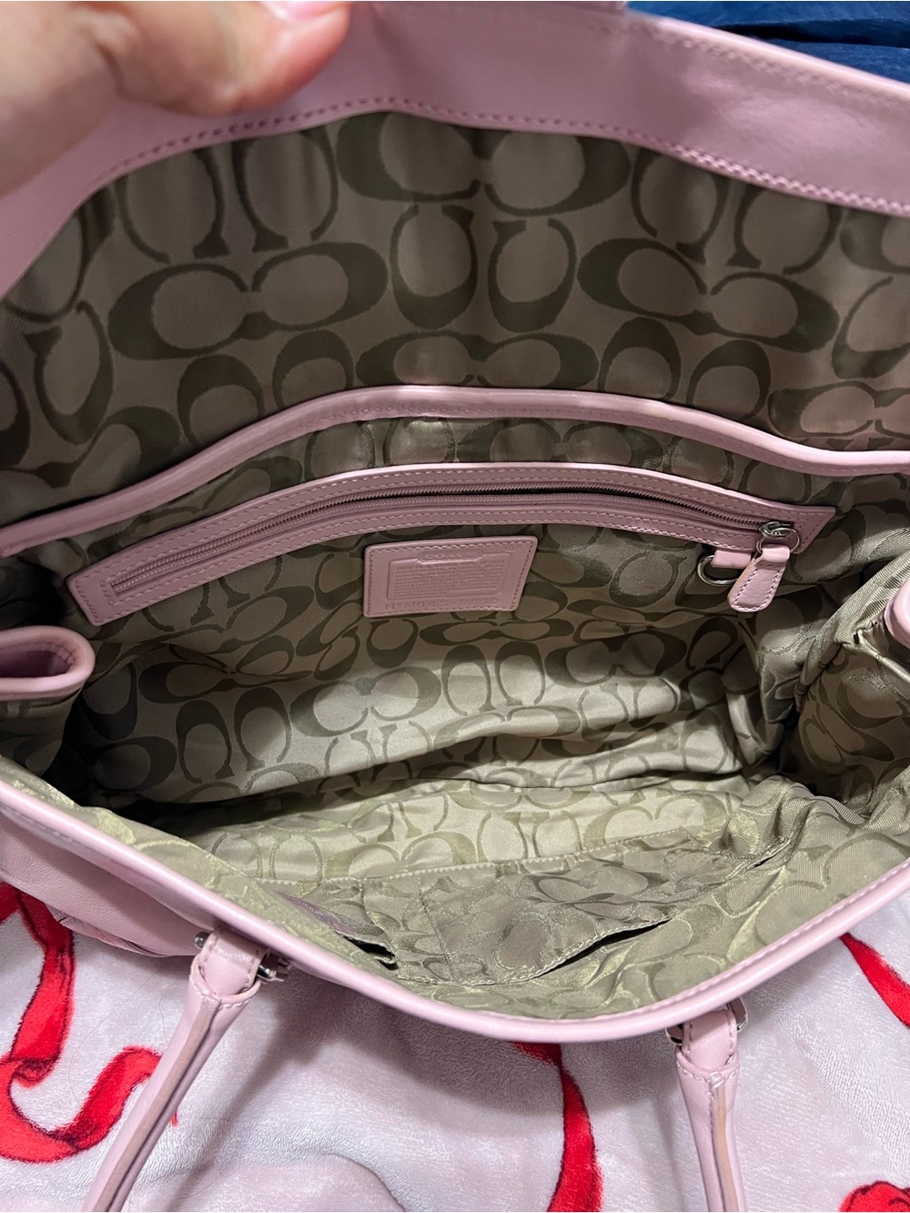 Baby pink Coach leather flap Soho - Picture 4 of 5